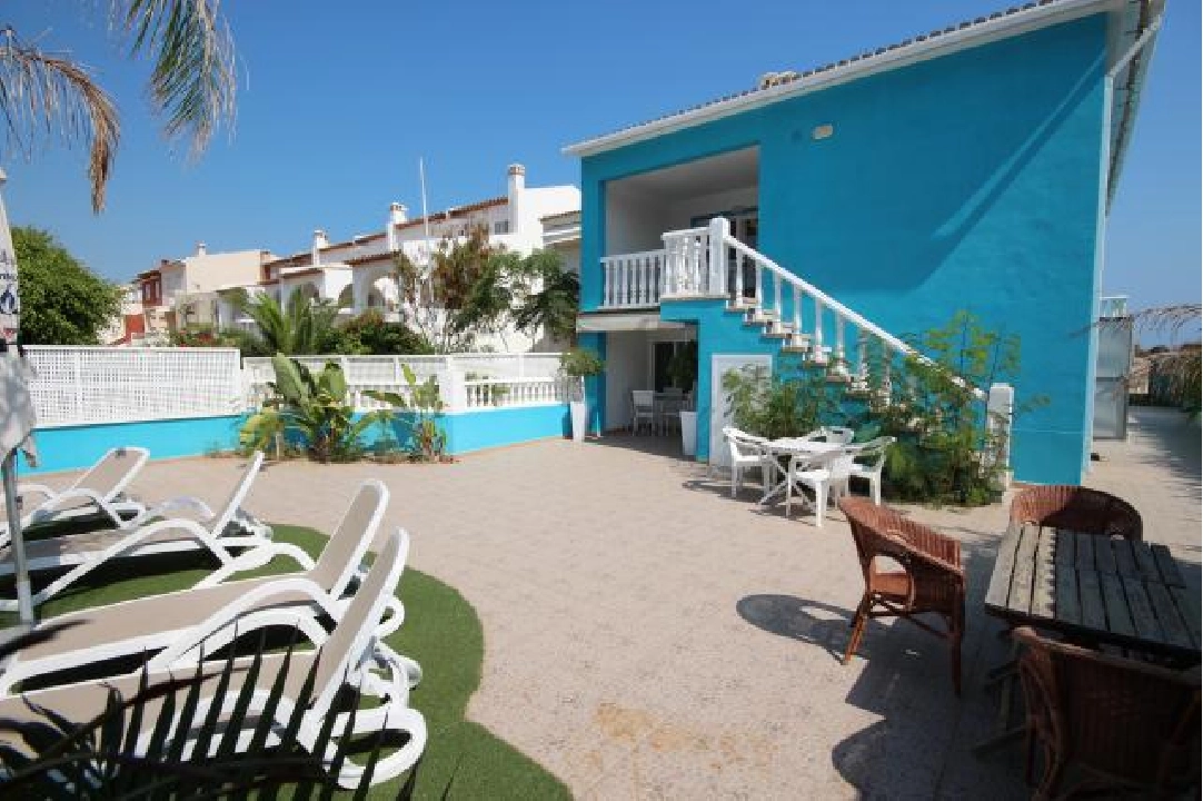 beach house in Oliva(Oliva) for sale, built area 220 m², year built 1996, condition neat, + stove, air-condition, plot area 430 m², 6 bedroom, 2 bathroom, swimming-pool, ref.: Lo-3416-41