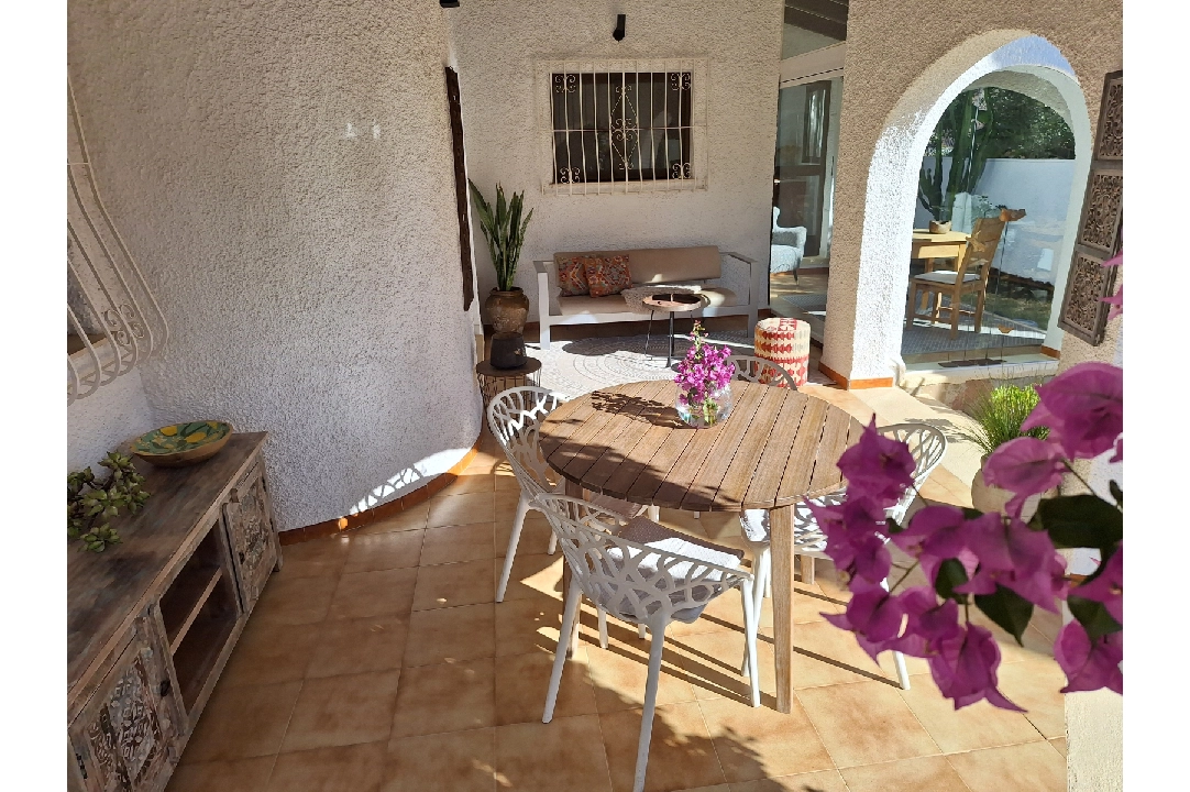 summer house in Els Poblets for holiday rental, built area 126 m², year built 1995, condition modernized, + central heating, air-condition, plot area 560 m², 2 bedroom, 2 bathroom, swimming-pool, ref.: V-0117-6