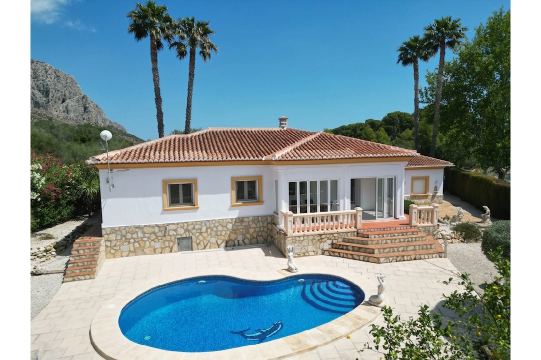 villa in Beniarbeig for sale, built area 148 m², year built 2004, condition neat, + underfloor heating, air-condition, plot area 918 m², 3 bedroom, 2 bathroom, swimming-pool, ref.: SC-T0624-1