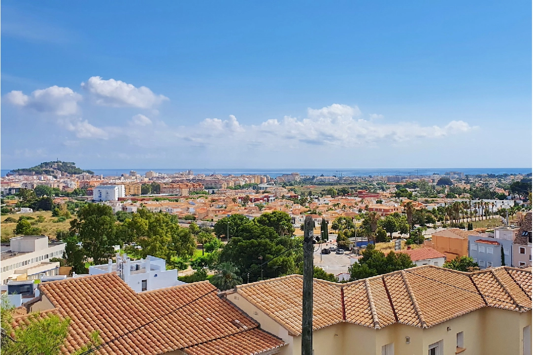 terraced house cornerside in Denia(Pedrera) for sale, built area 108 m², year built 2016, condition mint, + central heating, plot area 191 m², 2 bedroom, 2 bathroom, swimming-pool, ref.: SC-RV0120-33