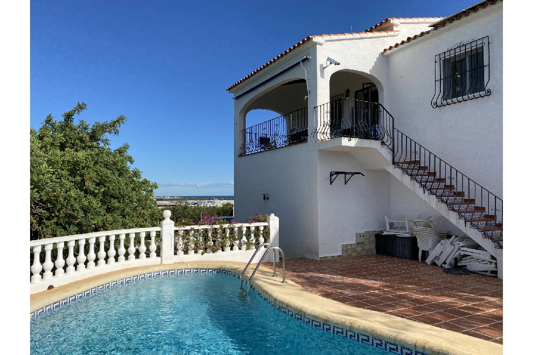 villa in Oliva(Sant Pere) for sale, built area 119 m², year built 1991, condition modernized, air-condition, plot area 897 m², 3 bedroom, 2 bathroom, swimming-pool, ref.: GC-3221-25