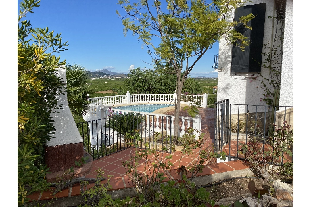 villa in Oliva(Sant Pere) for sale, built area 119 m², year built 1991, condition modernized, air-condition, plot area 897 m², 3 bedroom, 2 bathroom, swimming-pool, ref.: GC-3221-28