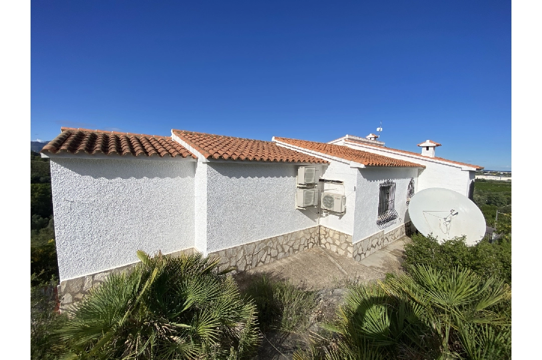 villa in Oliva(Sant Pere) for sale, built area 119 m², year built 1991, condition modernized, air-condition, plot area 897 m², 3 bedroom, 2 bathroom, swimming-pool, ref.: GC-3221-32