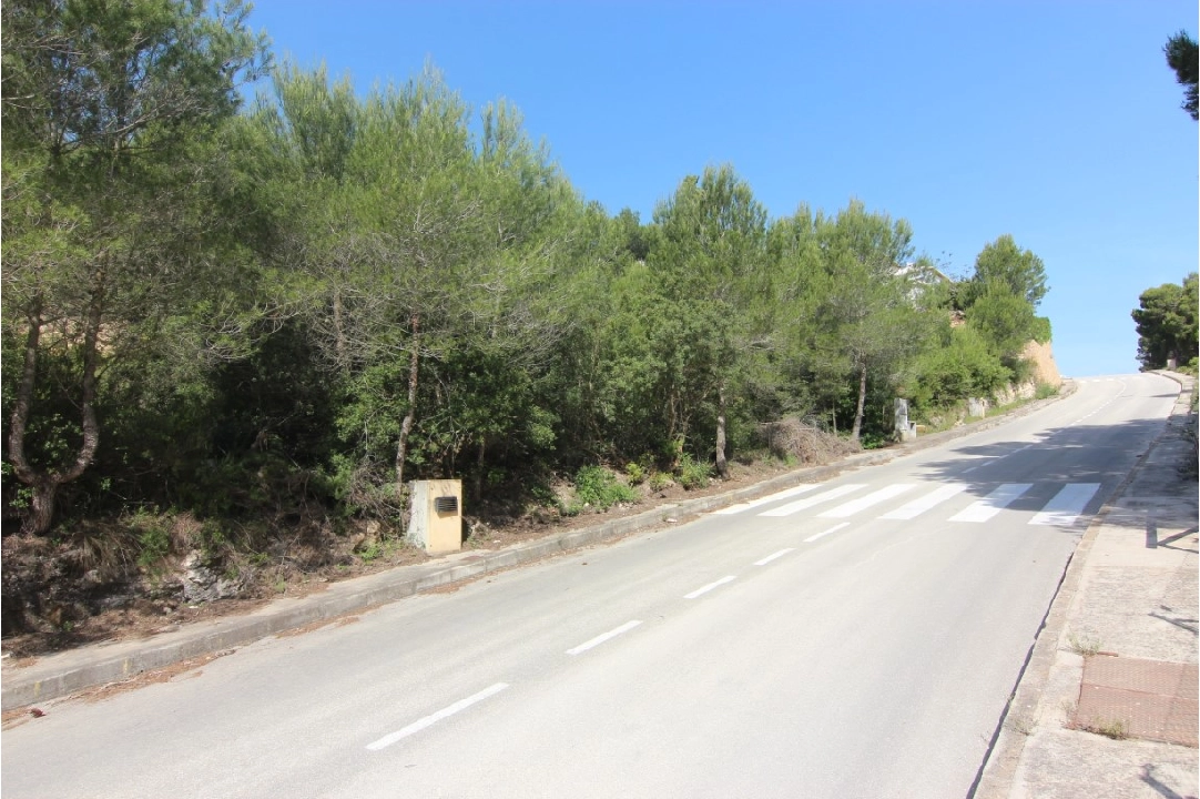 residential ground in Javea(Tosalet) for sale, air-condition, plot area 1000 m², swimming-pool, ref.: BP-3497JAV-2