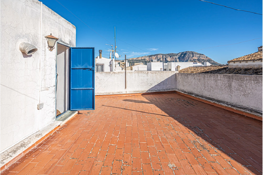 town house in Gata de Gorgos(Centre) for sale, built area 136 m², air-condition, plot area 73 m², 4 bedroom, 2 bathroom, ref.: BP-4170GAT-16