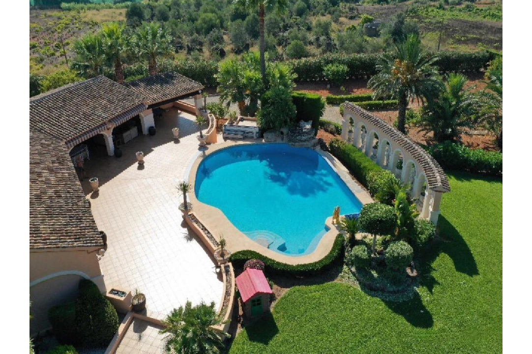 country house in Benissa(Benissa Centre) for sale, built area 495 m², plot area 8800 m², 4 bedroom, 4 bathroom, swimming-pool, ref.: CA-F-1791-AMB-40