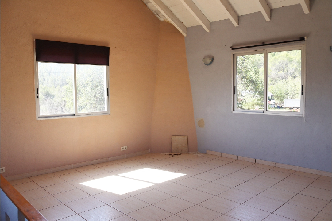 country house in Jalon for sale, built area 325 m², plot area 3520 m², 5 bedroom, 3 bathroom, swimming-pool, ref.: PT-24011-50