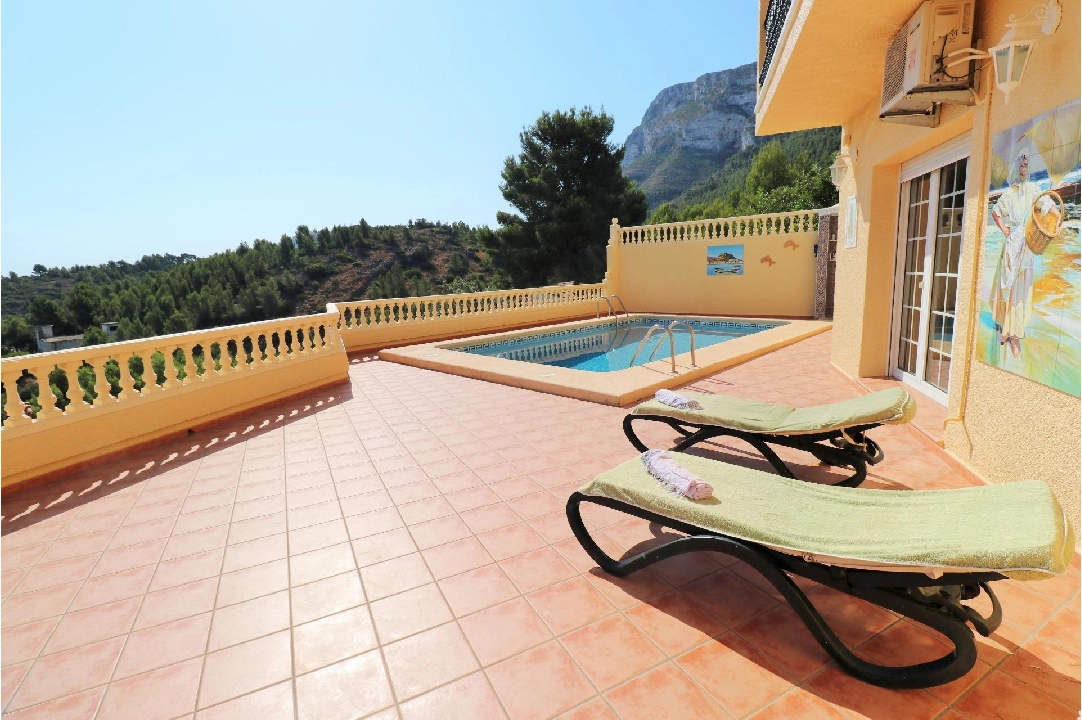 villa in Denia for sale, built area 319 m², air-condition, plot area 900 m², 6 bedroom, 4 bathroom, swimming-pool, ref.: AM-12170DA-16