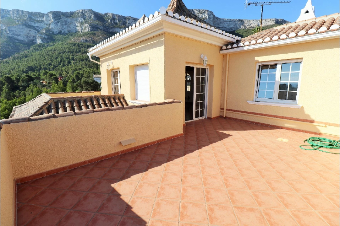 villa in Denia for sale, built area 319 m², air-condition, plot area 900 m², 6 bedroom, 4 bathroom, swimming-pool, ref.: AM-12170DA-17