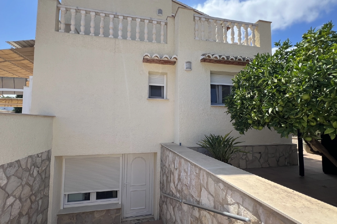 villa in Els Poblets for sale, built area 179 m², year built 1997, condition neat, + central heating, air-condition, plot area 412 m², 5 bedroom, 3 bathroom, swimming-pool, ref.: JS-1524-26