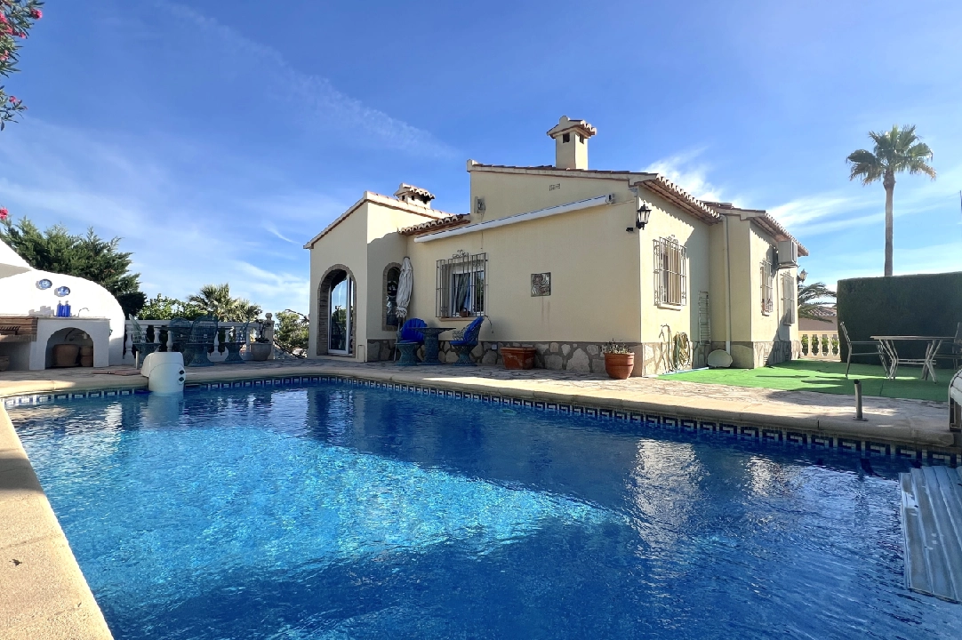 villa in Denia(Marquesa 6 ) for sale, built area 150 m², year built 1995, condition neat, + central heating, air-condition, plot area 800 m², 2 bedroom, 3 bathroom, swimming-pool, ref.: AS-0924-2