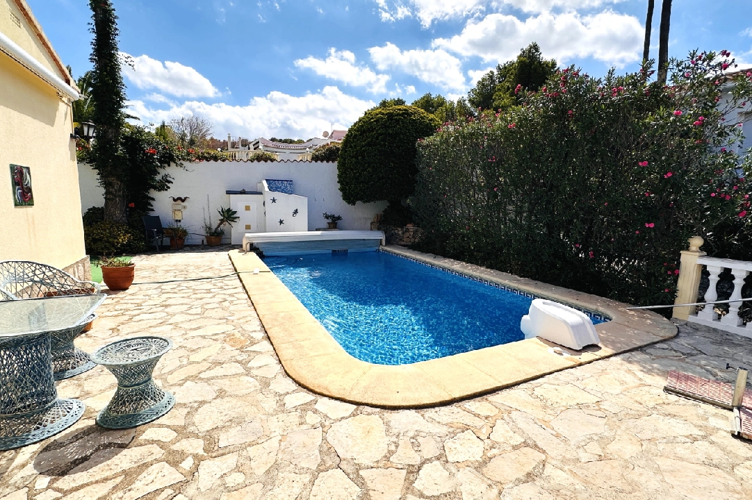 villa in Denia(Marquesa 6 ) for sale, built area 150 m², year built 1995, condition neat, + central heating, air-condition, plot area 800 m², 2 bedroom, 3 bathroom, swimming-pool, ref.: AS-0924-47