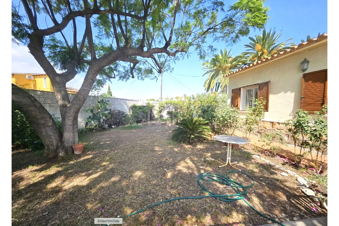 villa in Els Poblets(Gironets) for sale, built area 119 m², year built 1979, + central heating, plot area 650 m², 2 bedroom, 1 bathroom, ref.: ICB-0124-6