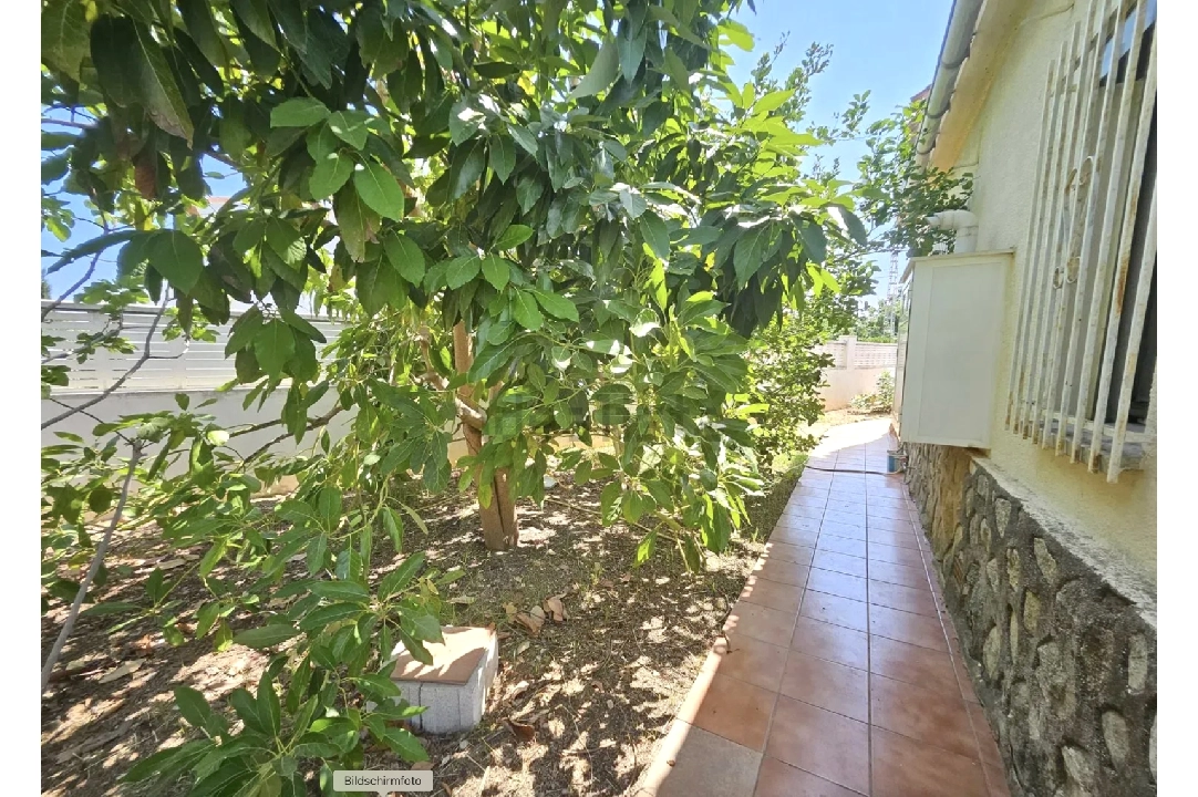 villa in Els Poblets(Gironets) for sale, built area 119 m², year built 1979, + central heating, plot area 650 m², 2 bedroom, 1 bathroom, ref.: ICB-0124-7