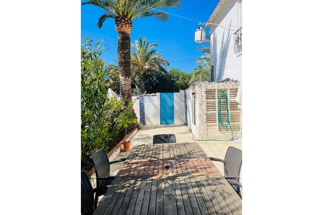 villa in Denia for sale, built area 133 m², year built 1970, air-condition, plot area 350 m², 3 bedroom, 2 bathroom, swimming-pool, ref.: UM-UV-0624-15