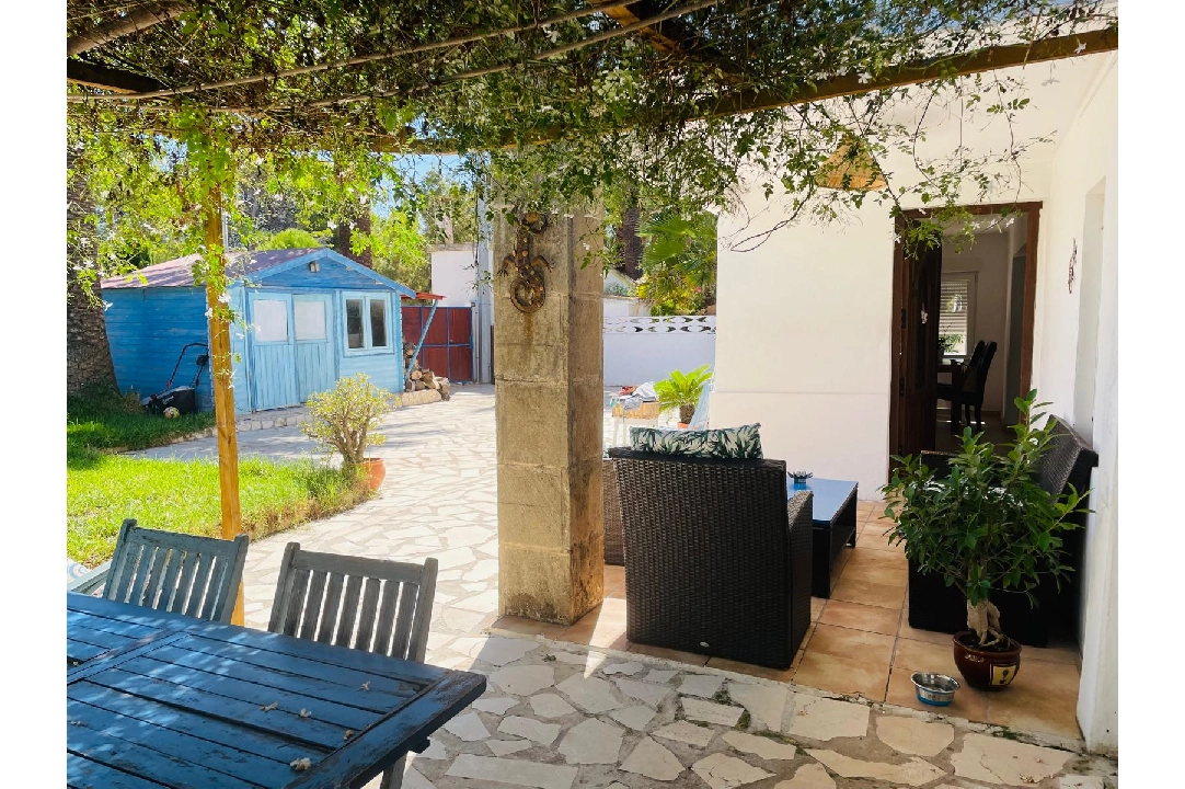 villa in Denia for sale, built area 133 m², year built 1970, air-condition, plot area 350 m², 3 bedroom, 2 bathroom, swimming-pool, ref.: UM-UV-0624-6