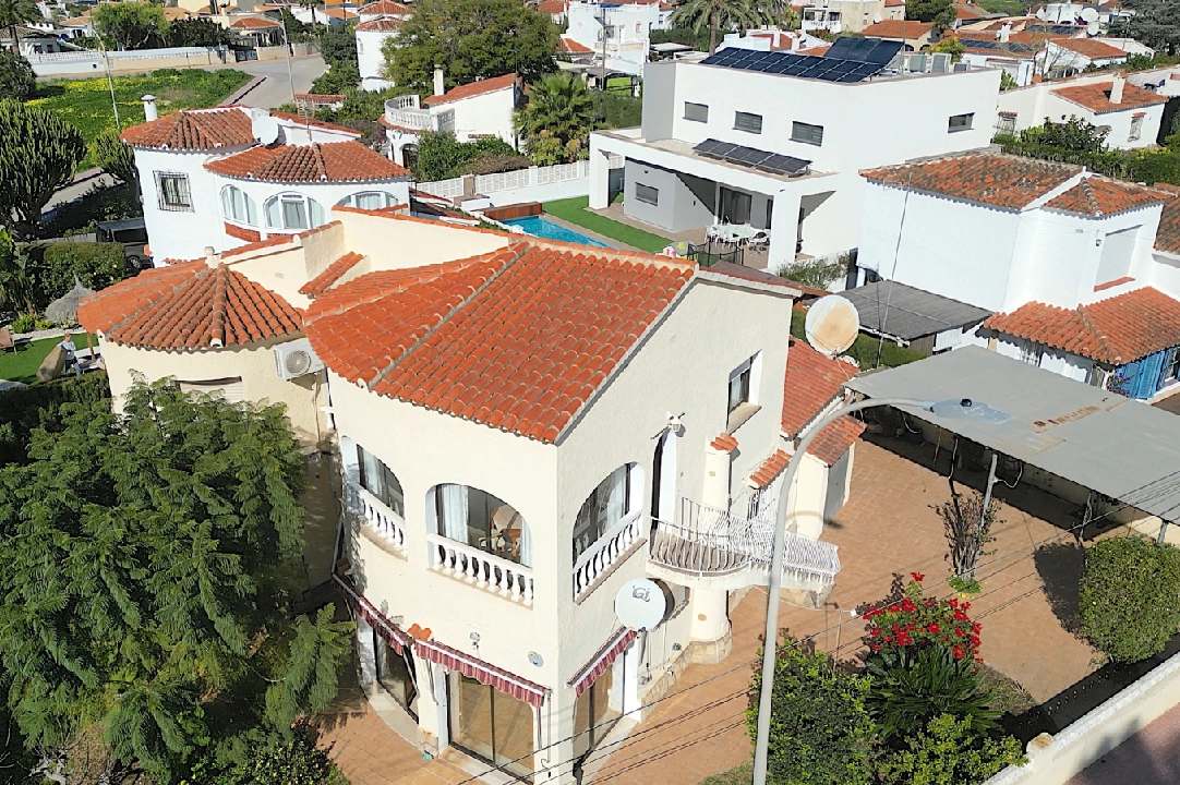 villa in Els Poblets(Revoltes) for sale, built area 180 m², year built 1978, condition neat, + KLIMA, air-condition, plot area 585 m², 4 bedroom, 3 bathroom, ref.: SC-T0125-35